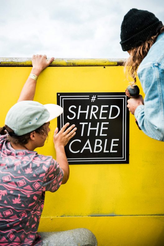 Shred the Table Bild